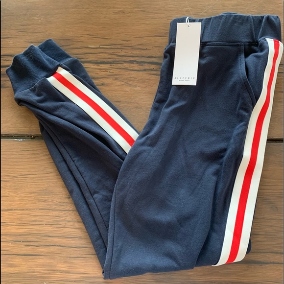 Allfenix Tyra navy sweat set - Picture 4 of 9